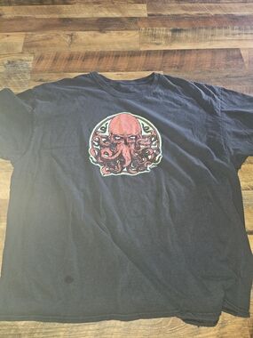 Black Short-Sleeve Graphic Octopus Tee